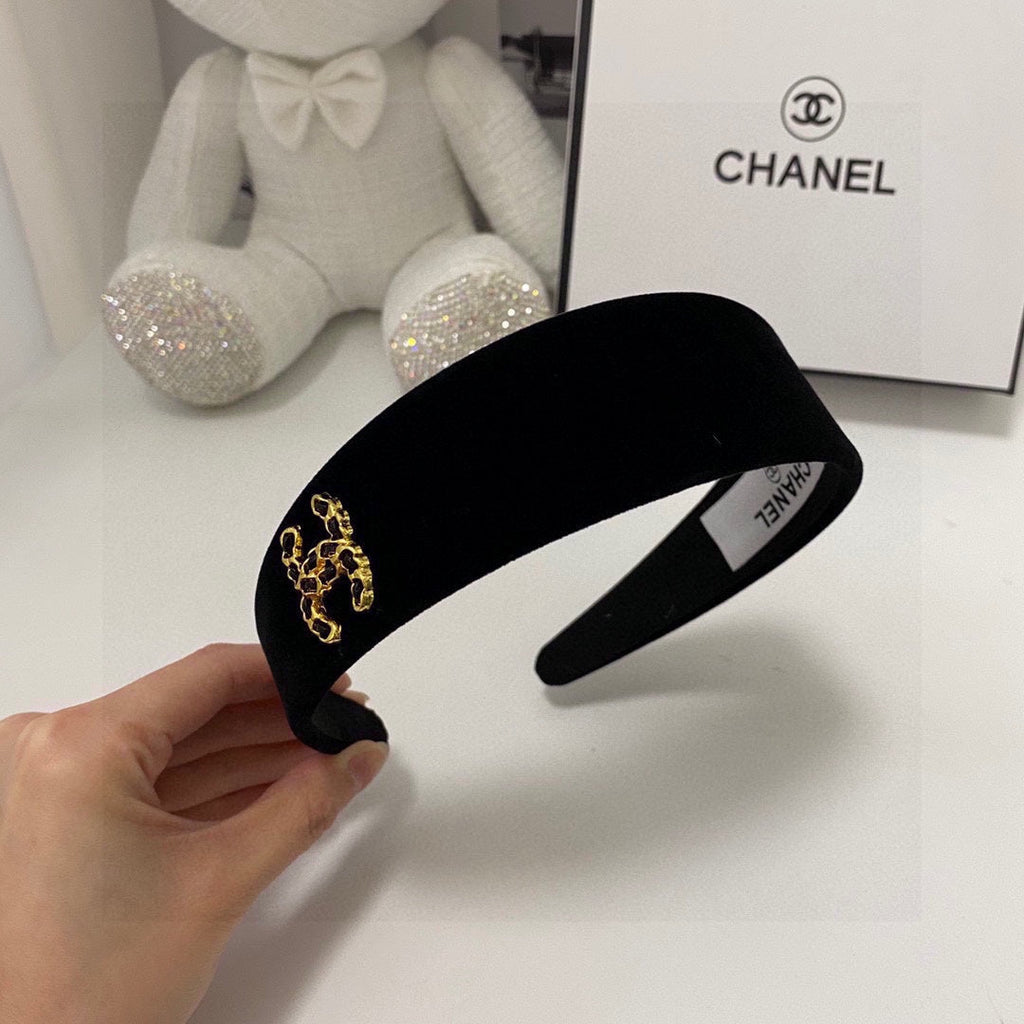 CHANEL BLACK VELVET HAIRBAND 832223