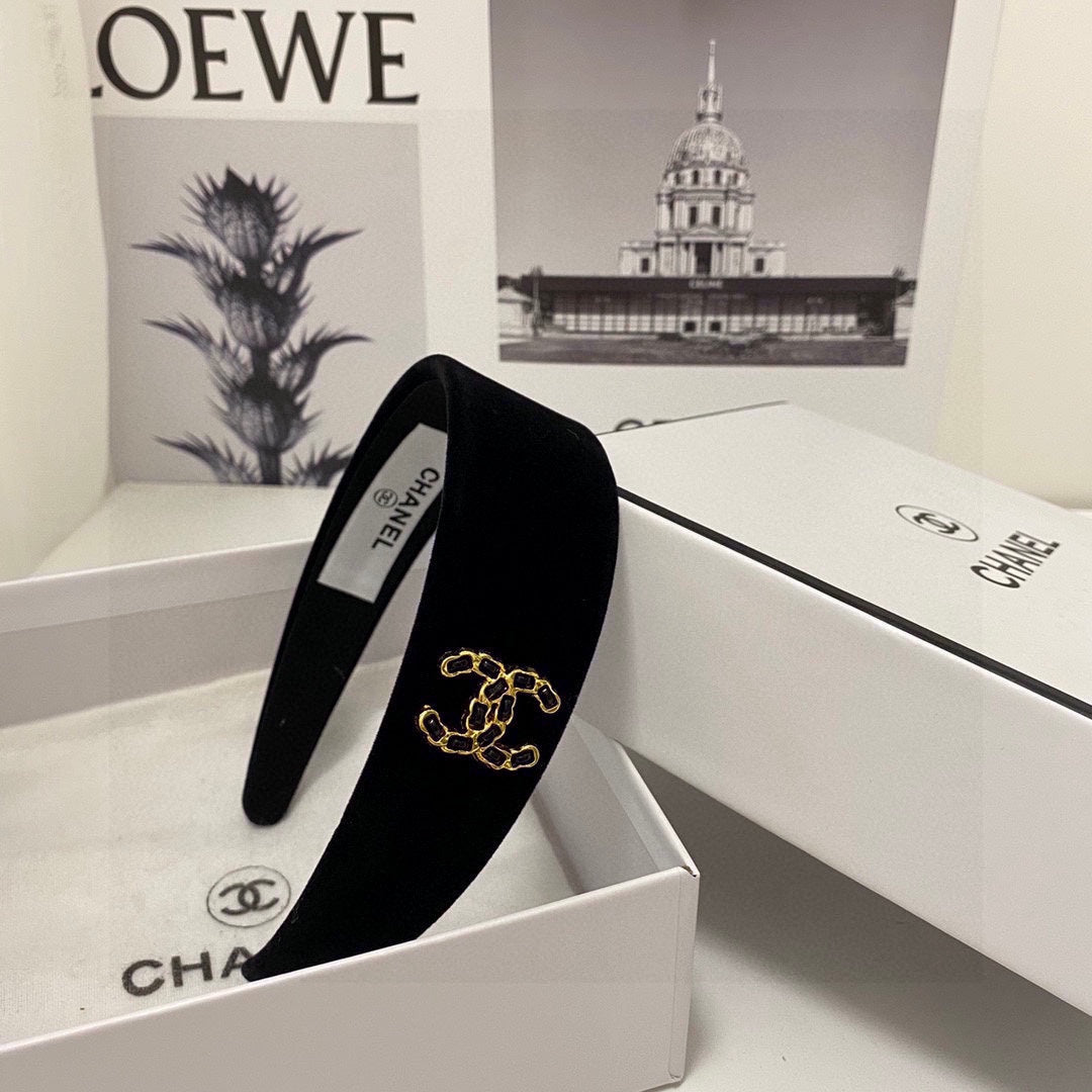 CHANEL BLACK VELVET HAIRBAND 832223