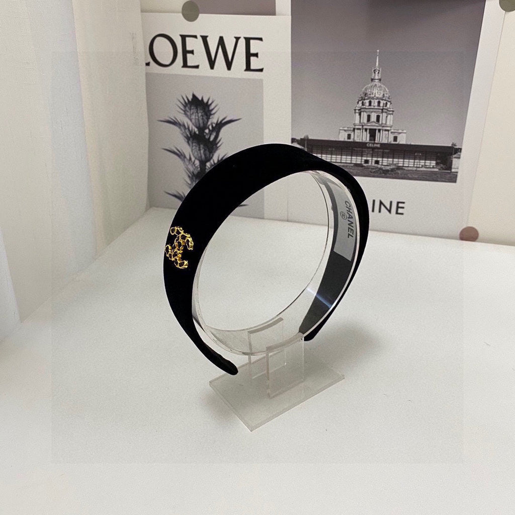 CHANEL BLACK VELVET HAIRBAND 832223