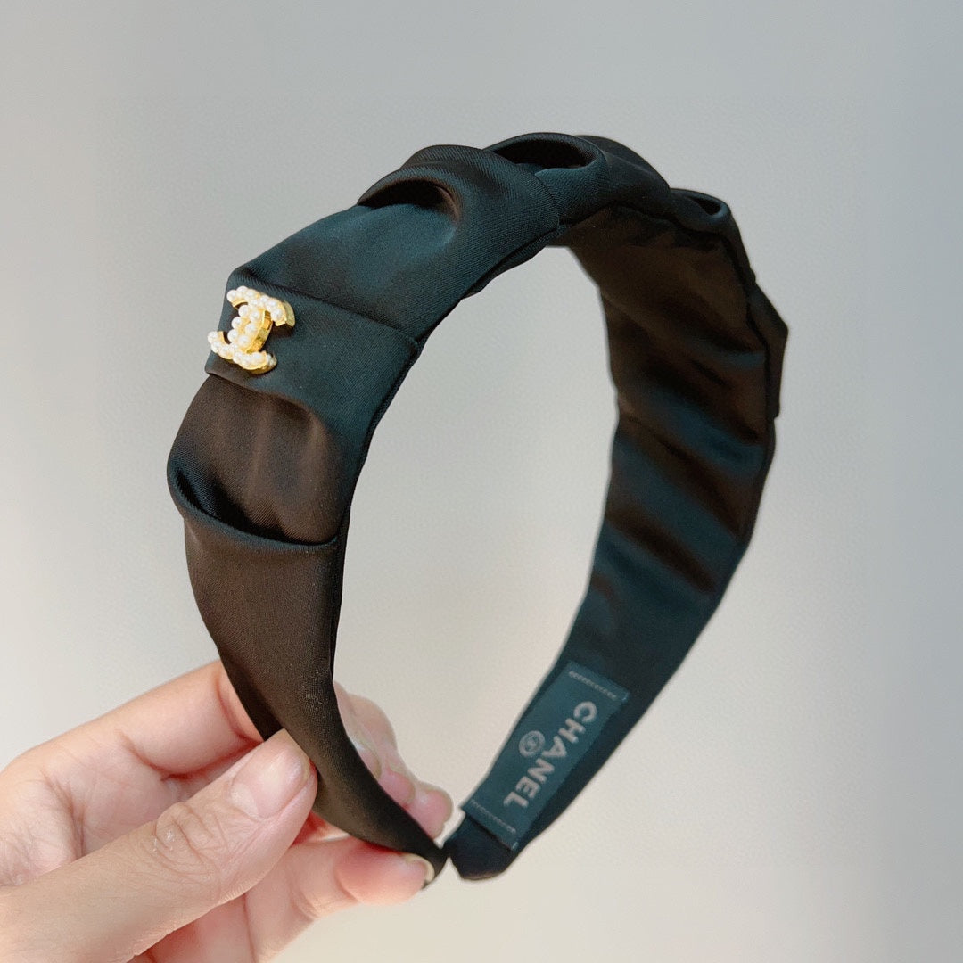 CHANEL BLACK FABRIC HAIRBAND 925661