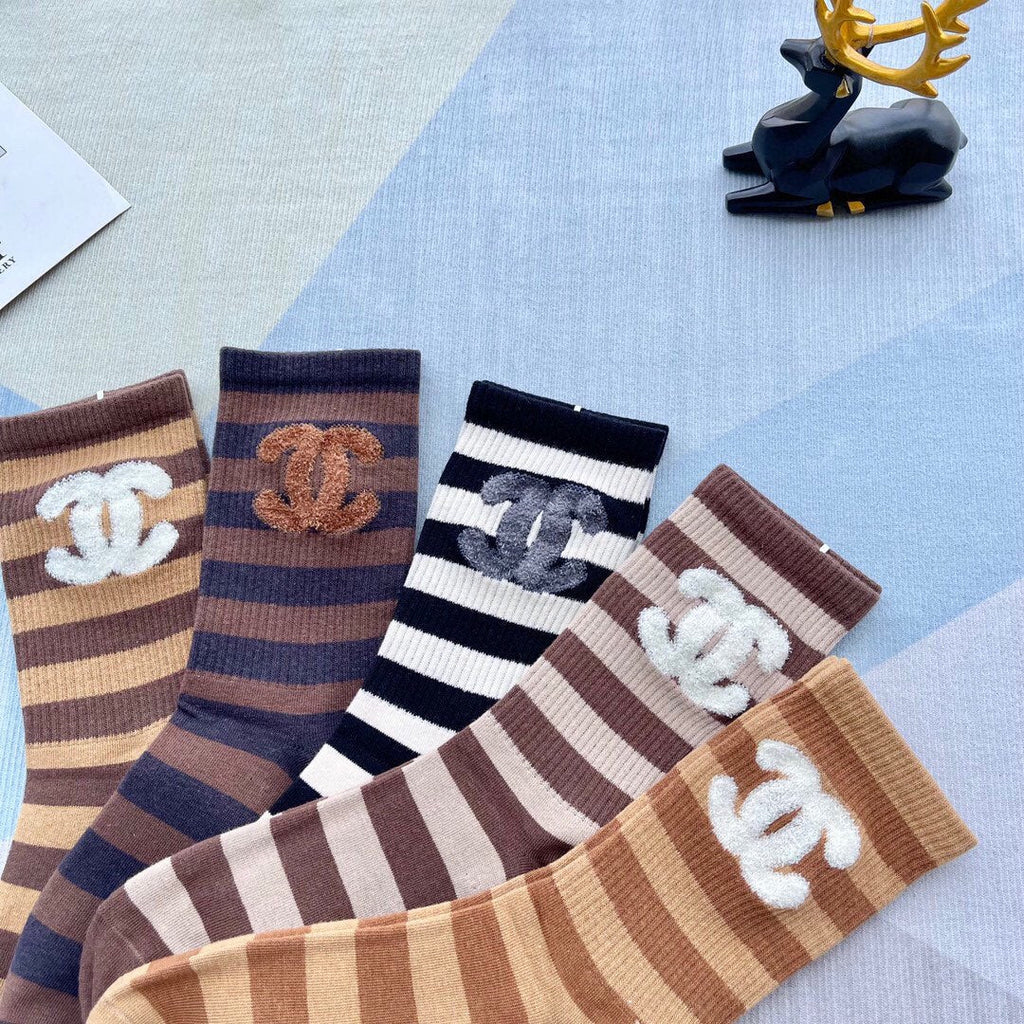 CHANEL CREW SOCKS 420751 (1 BOX )