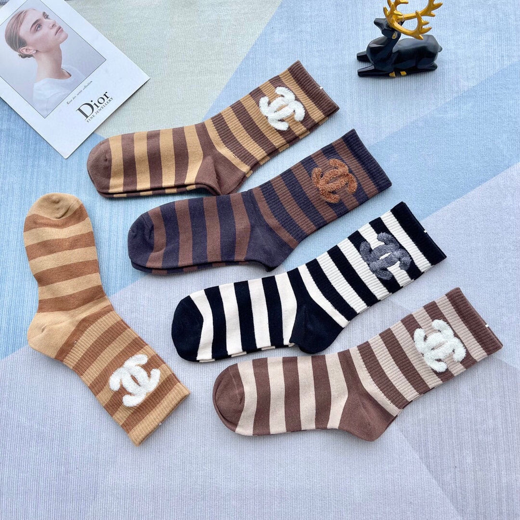 CHANEL CREW SOCKS 420751 (1 BOX )