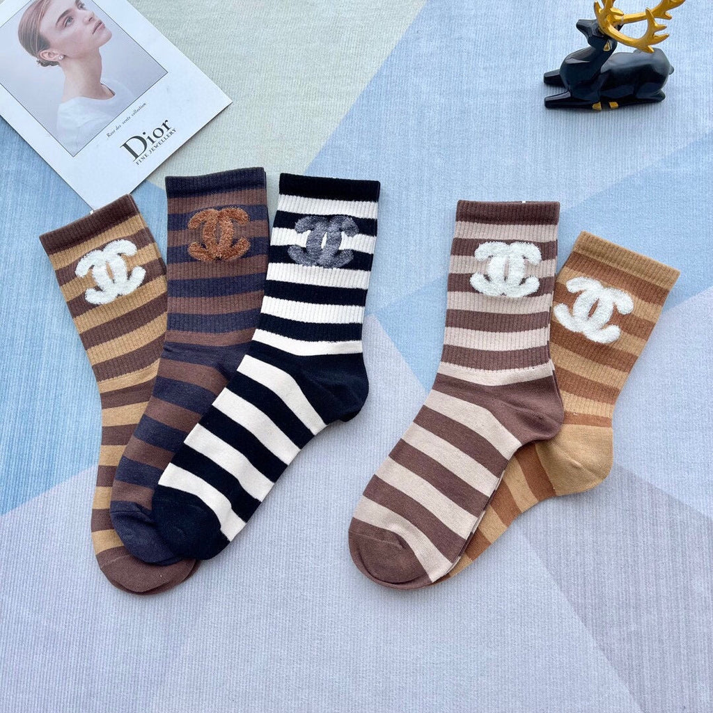 CHANEL CREW SOCKS 420751 (1 BOX )