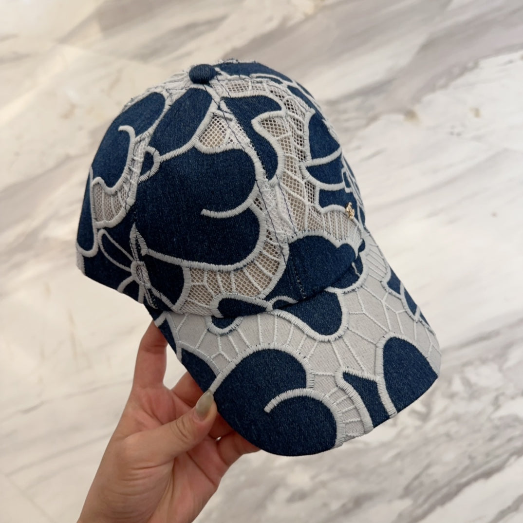 CHANEL LACE FLORAL BASEBALL HAT 672632