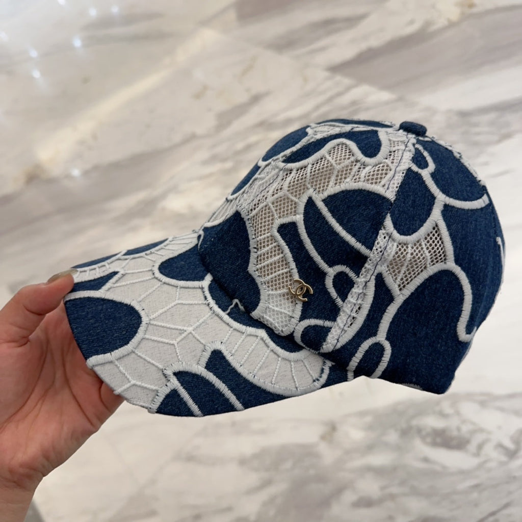 CHANEL LACE FLORAL BASEBALL HAT 672632