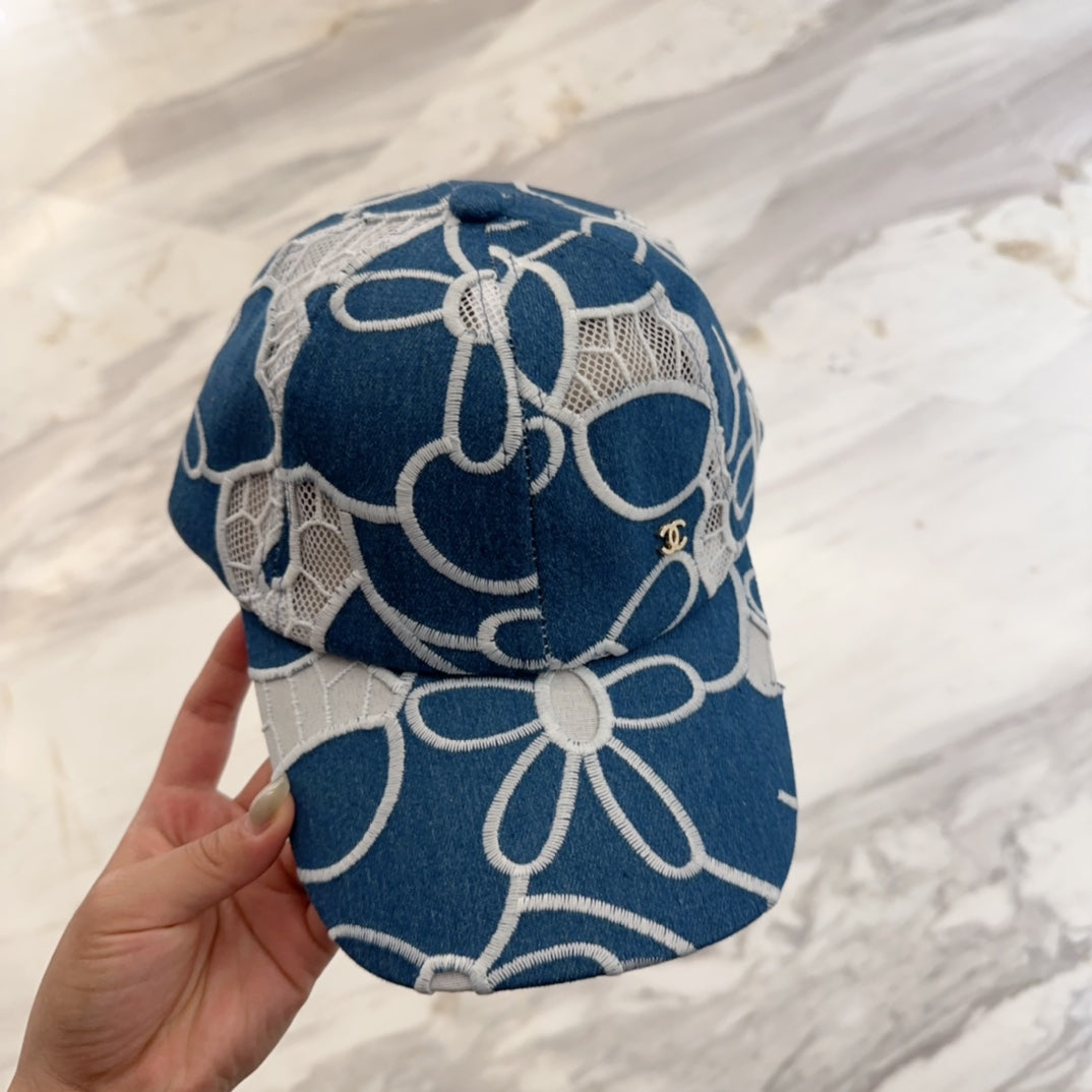 CHANEL LACE FLORAL BASEBALL HAT 672633