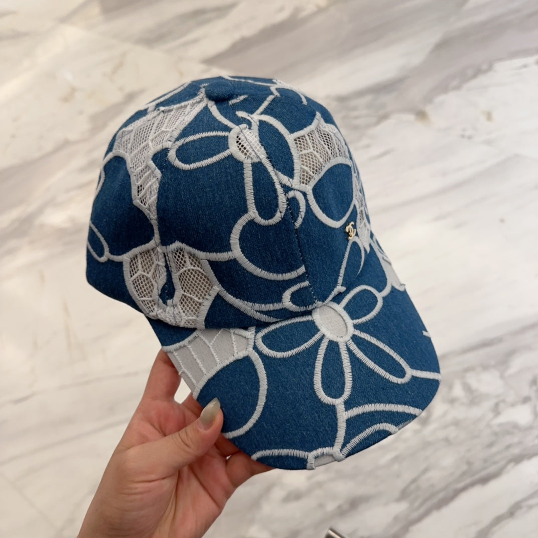 CHANEL LACE FLORAL BASEBALL HAT 672633