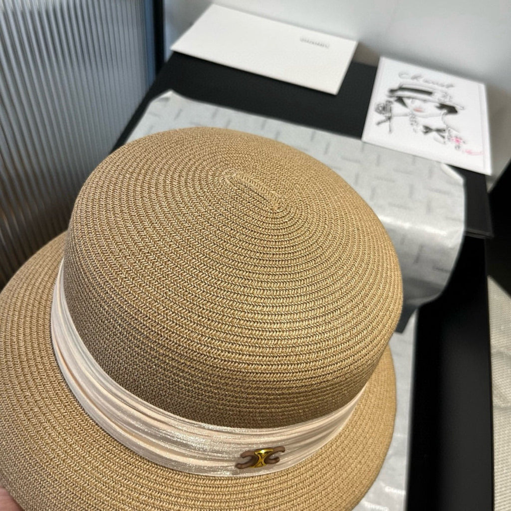 CELINE SMALL BRIM HAT MODEL 650348 IN BEIGE WOVEN STRAW