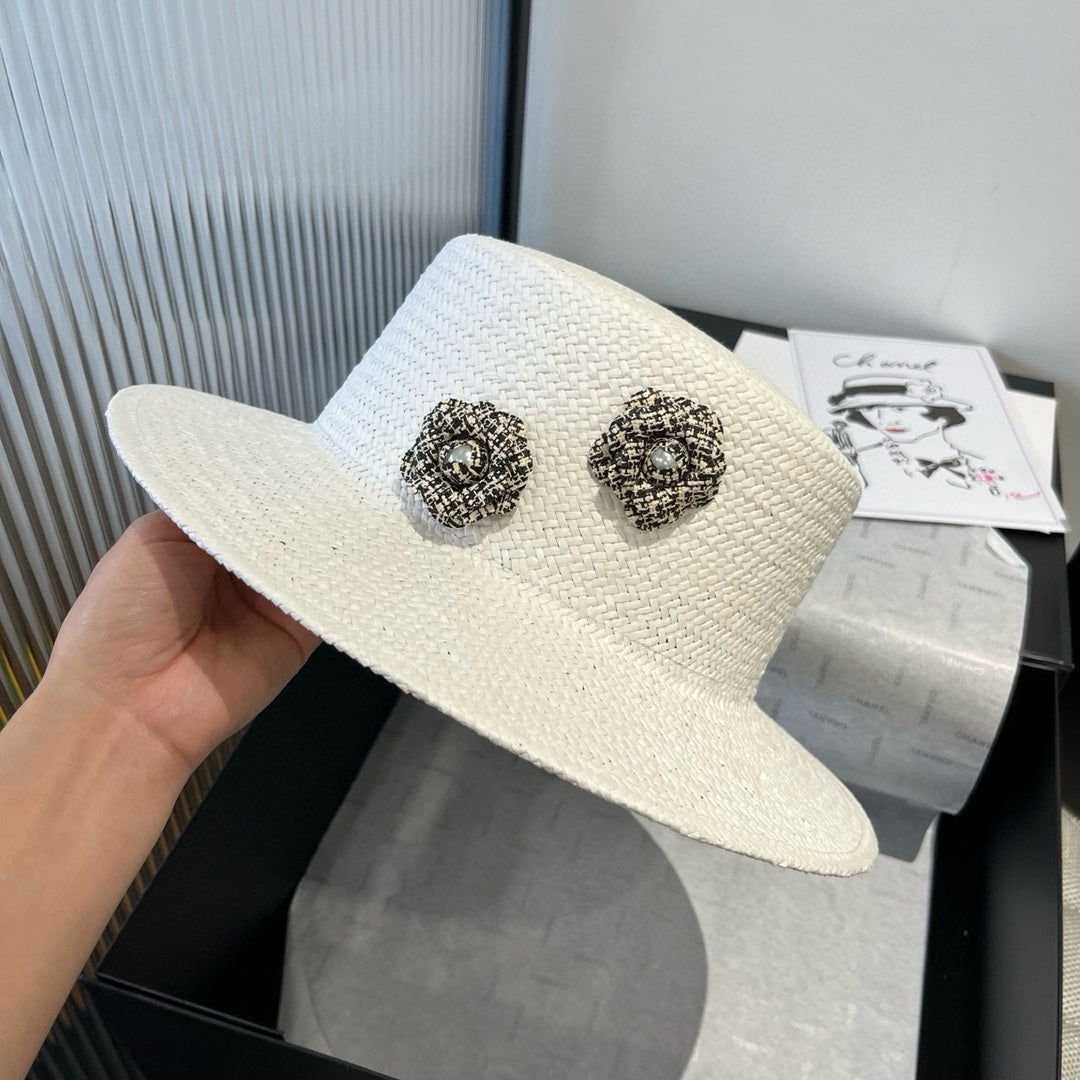 CHANEL FLAT STRAW HAT WHITE FLOWER ATTACHMENT 673931