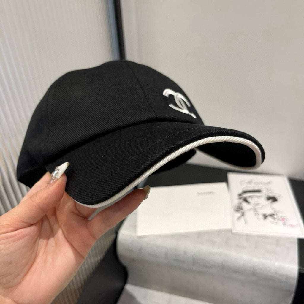 CHANEL BASEBALL HAT IN BLACK WITH WHITE TRIM 673995