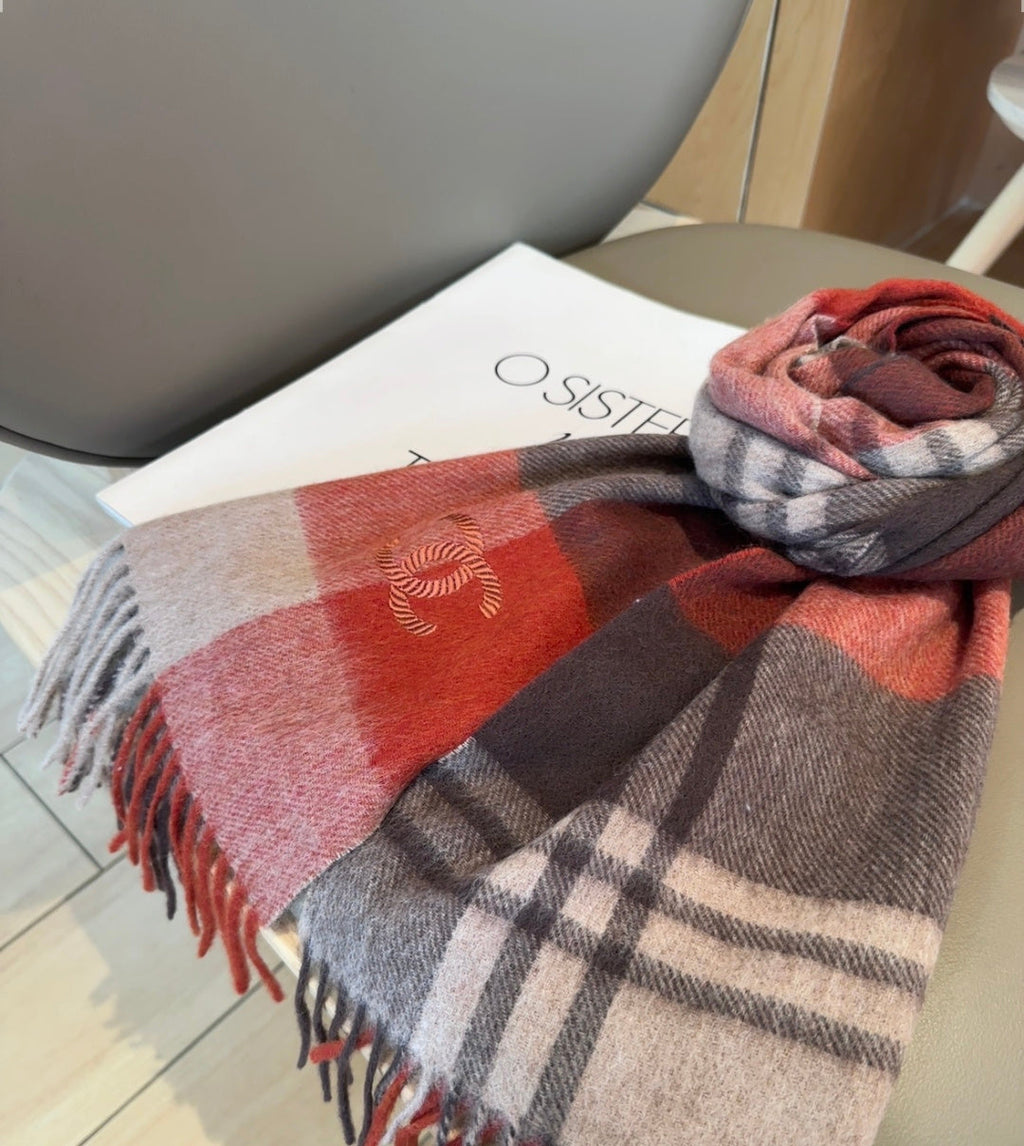 CHANEL 25S SCARF 180 IN CASHMERE 931361
