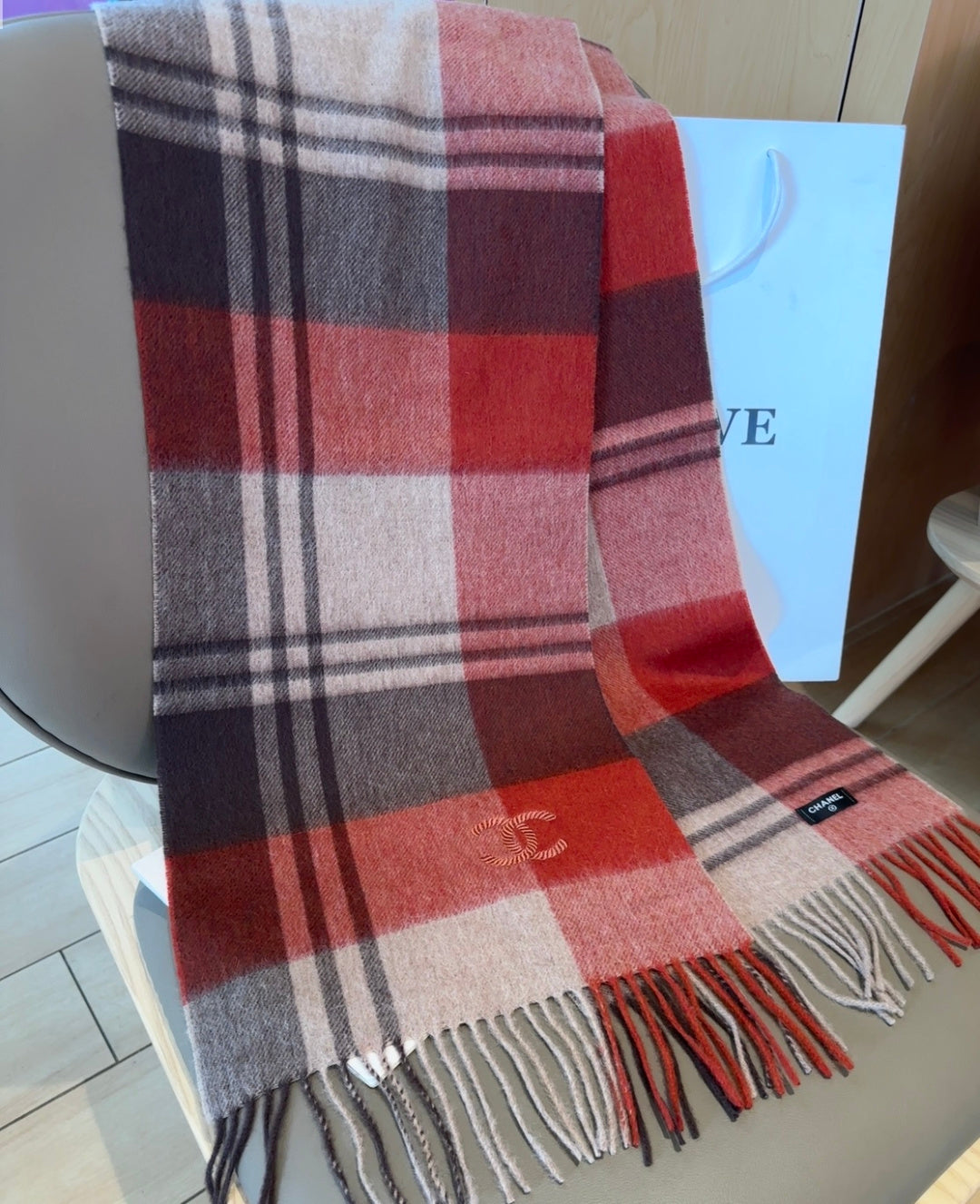 CHANEL 25S SCARF 180 IN CASHMERE 931361