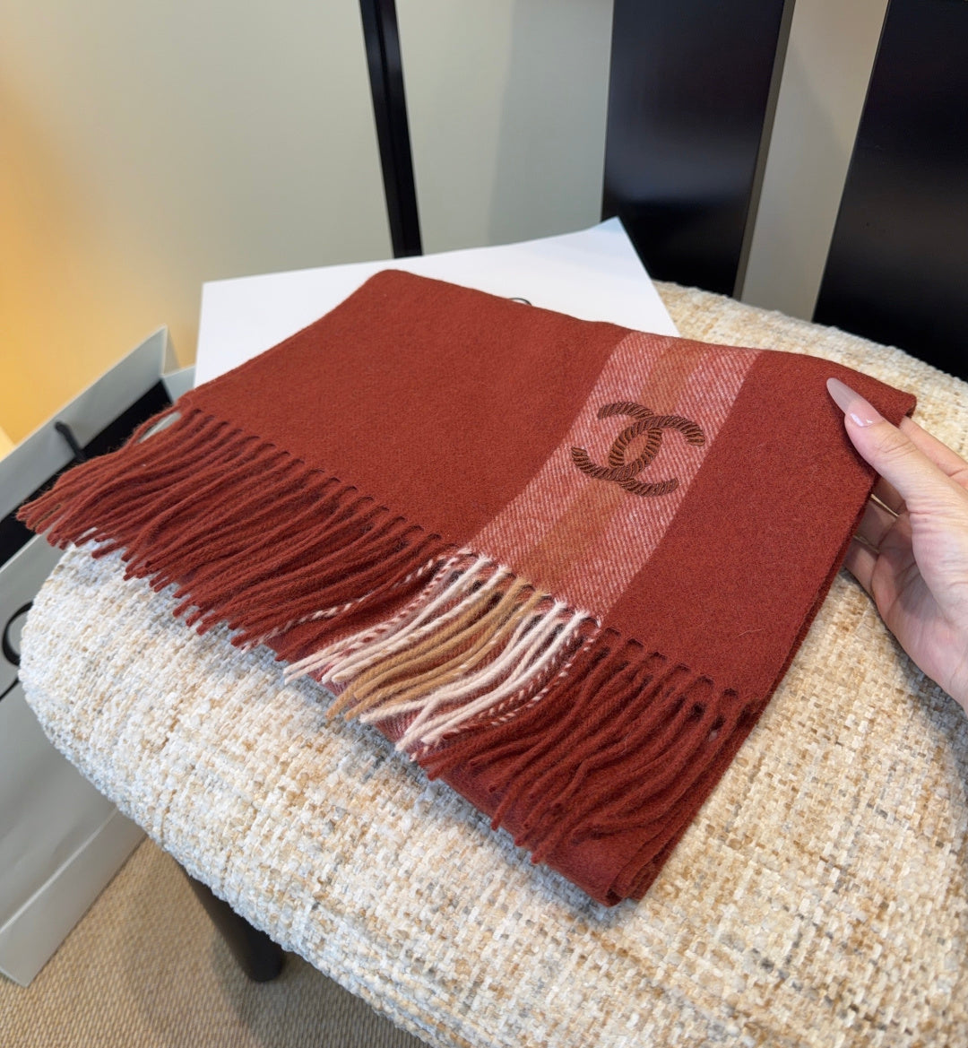 CHANEL 25S SCARF 180 CM IN CASHMERE 942893