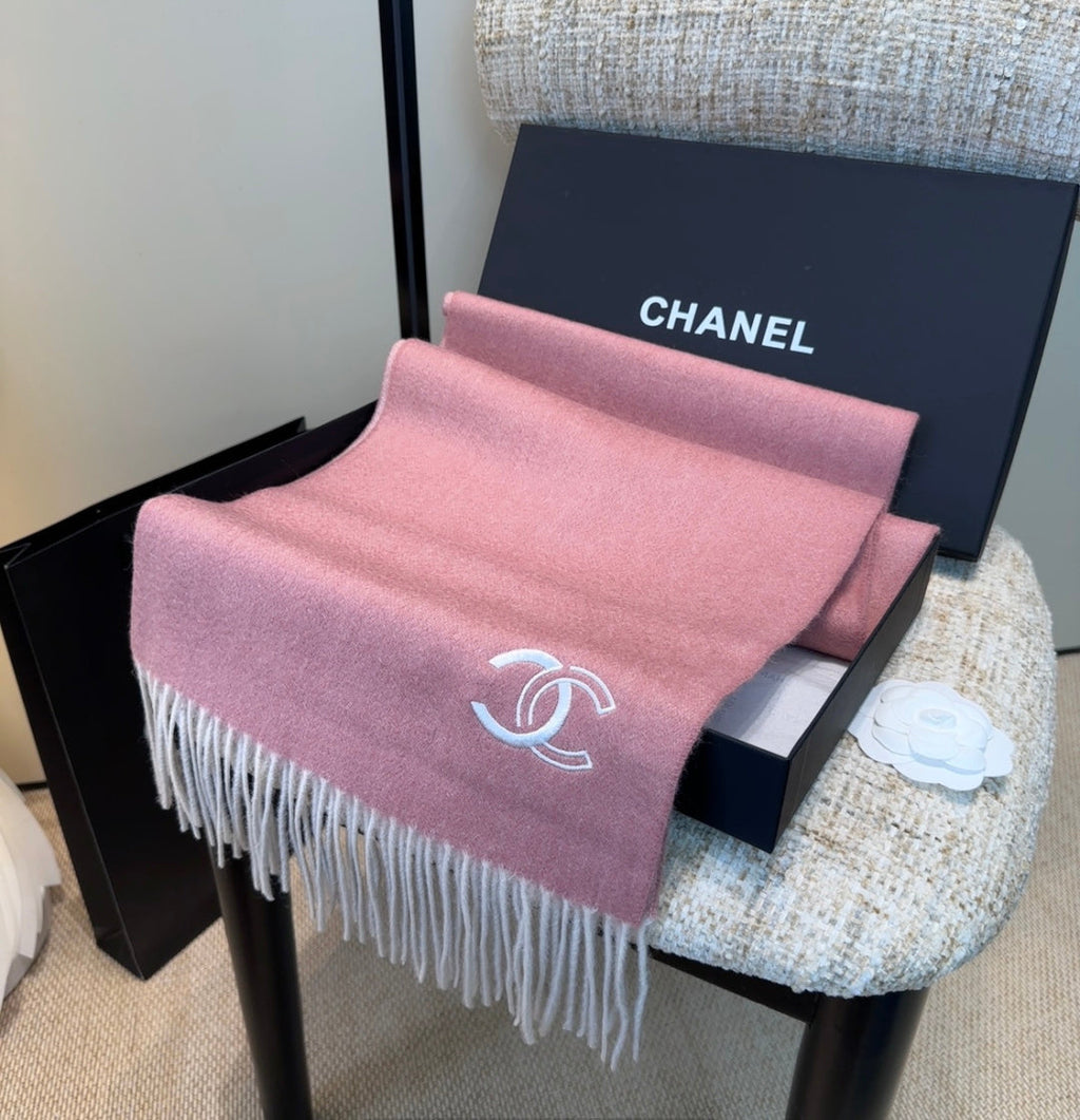 CHANEL 25S SCARF 180 IN CASHMERE 989787