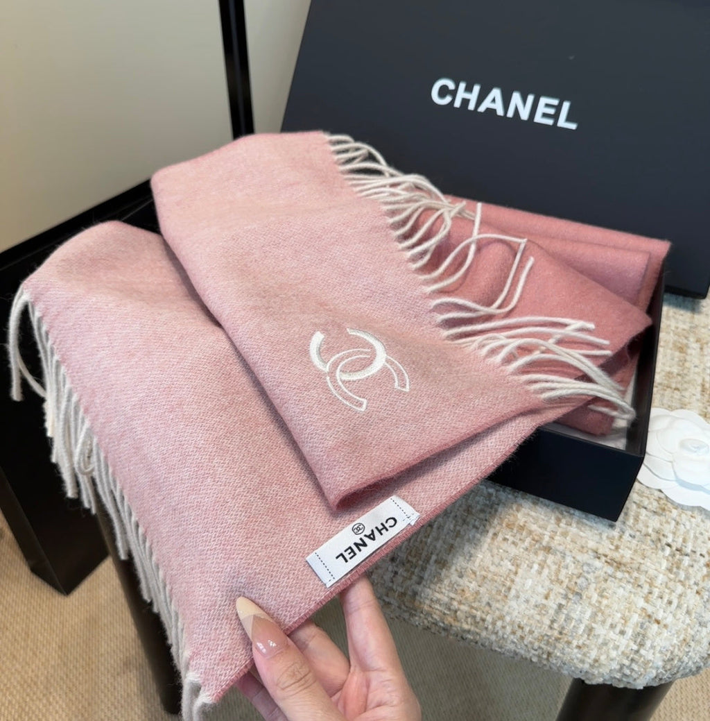 CHANEL 25S SCARF 180 IN CASHMERE 989787