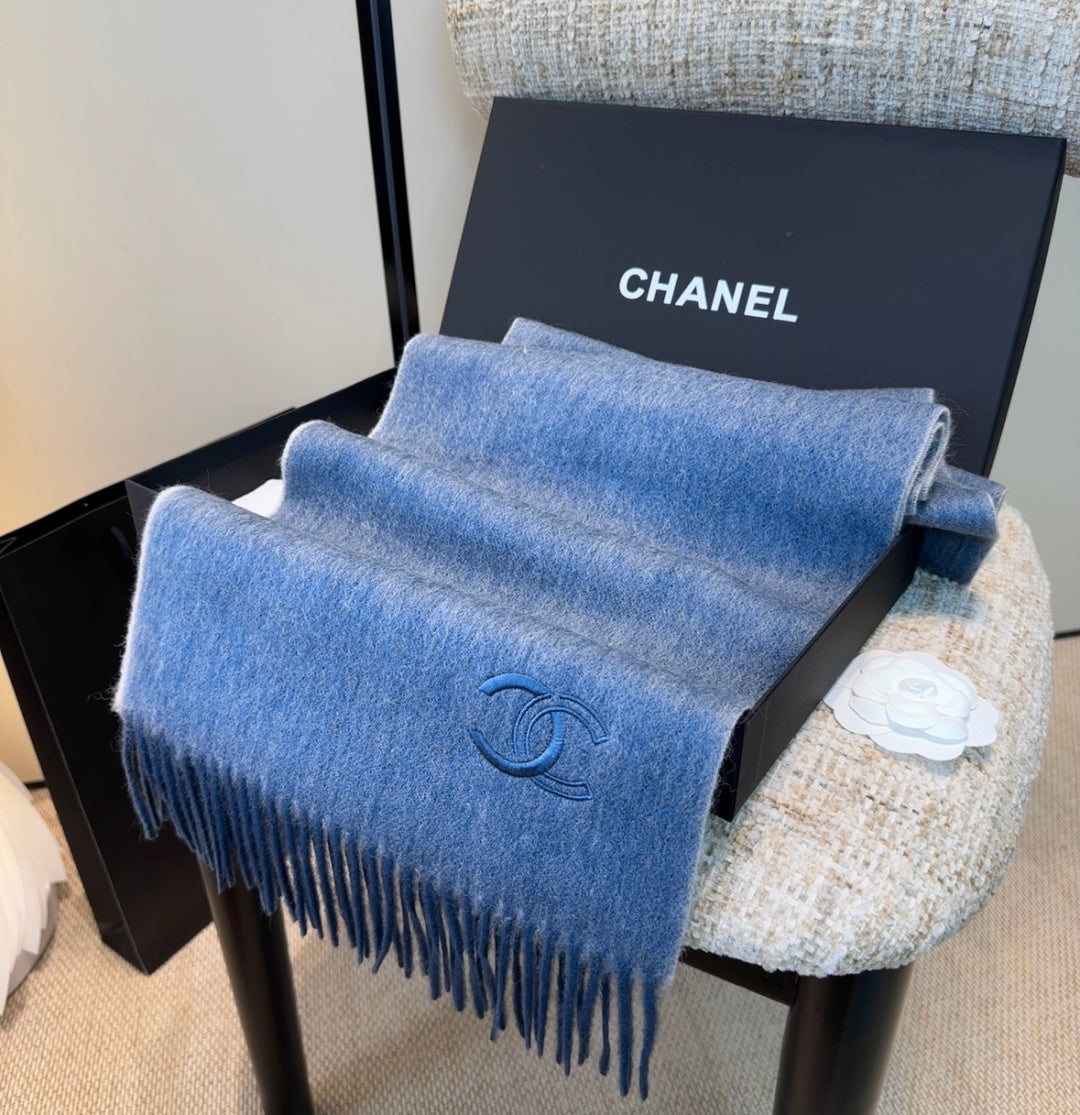 CHANEL 25S SCARF 180 IN CASHMERE 989788