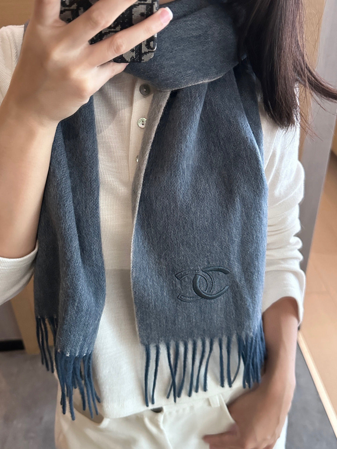 CHANEL 25S SCARF 180 IN CASHMERE 989788