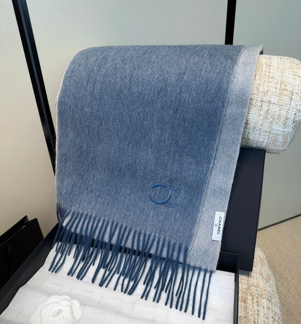 CHANEL 25S SCARF 180 IN CASHMERE 989788