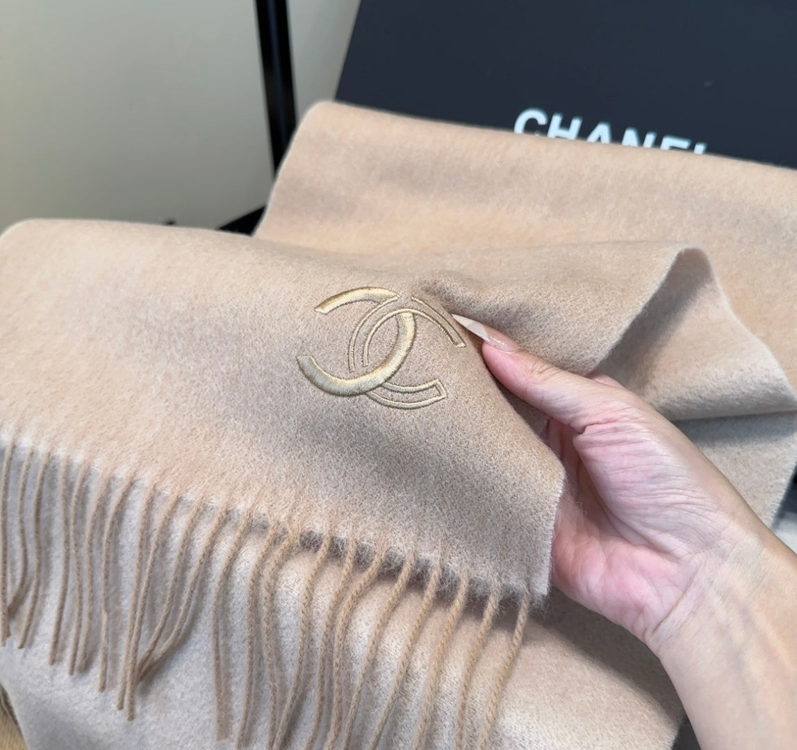 CHANEL 25S SCARF 180 IN CASHMERE 989789