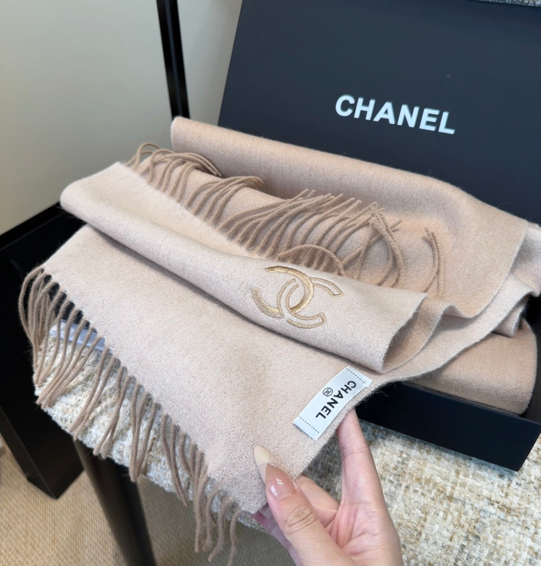 CHANEL 25S SCARF 180 IN CASHMERE 989789