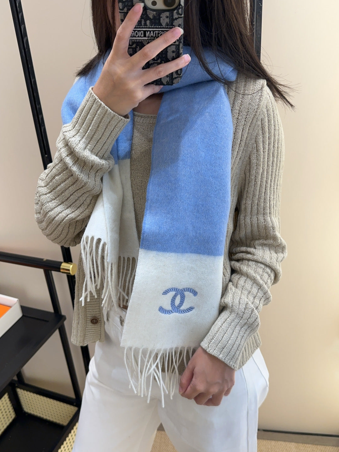 CHANEL 25S SCARF 180 IN CASHMERE 989815