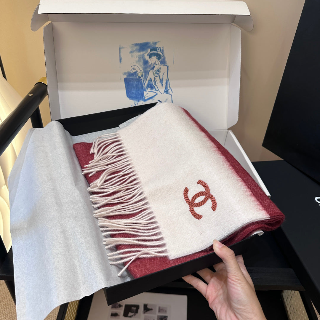 CHANEL 25S SCARF 180 IN CASHMERE 989816