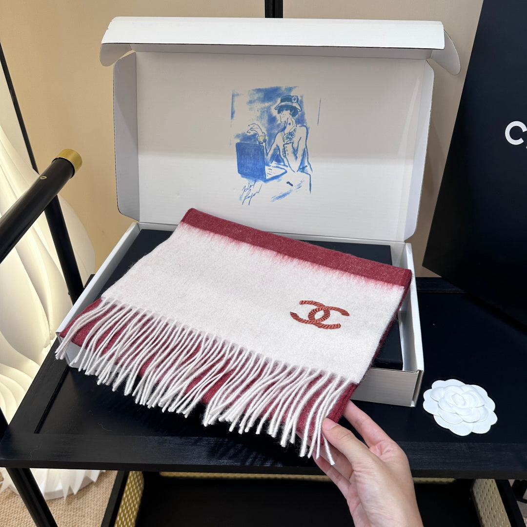 CHANEL 25S SCARF 180 IN CASHMERE 989816