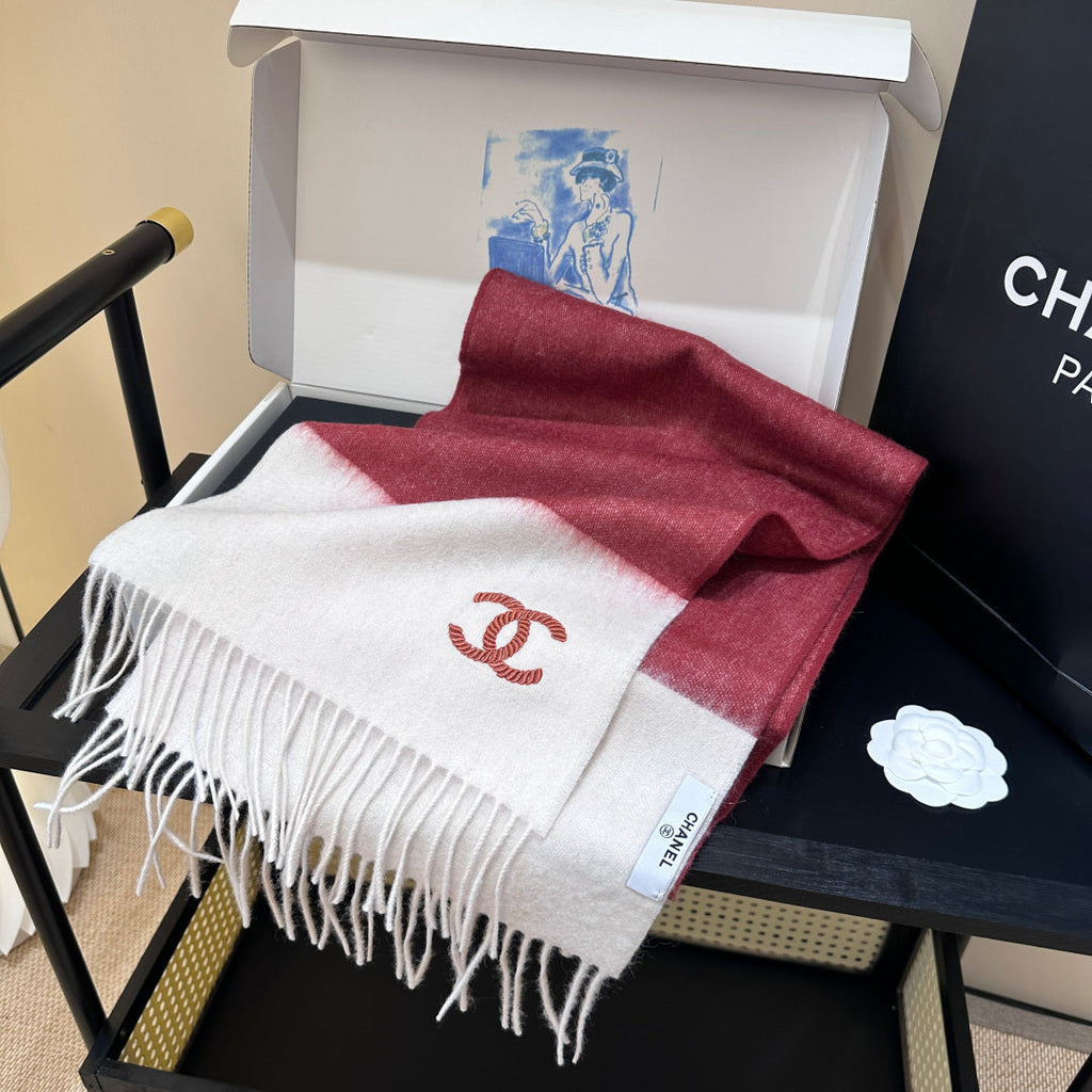 CHANEL 25S SCARF 180 IN CASHMERE 989816