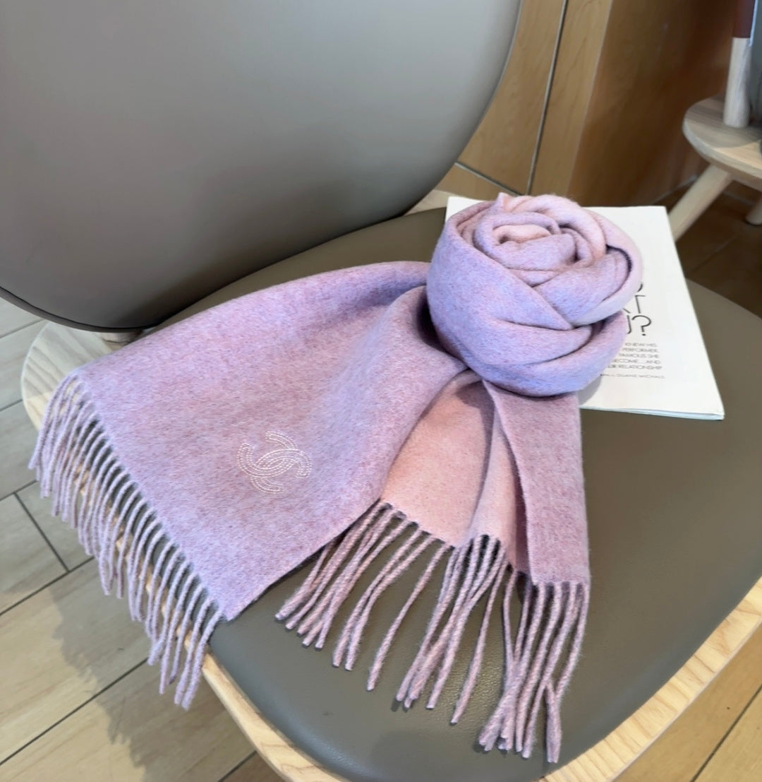 CHANEL 25S SCARF 180 IN CASHMERE 989817