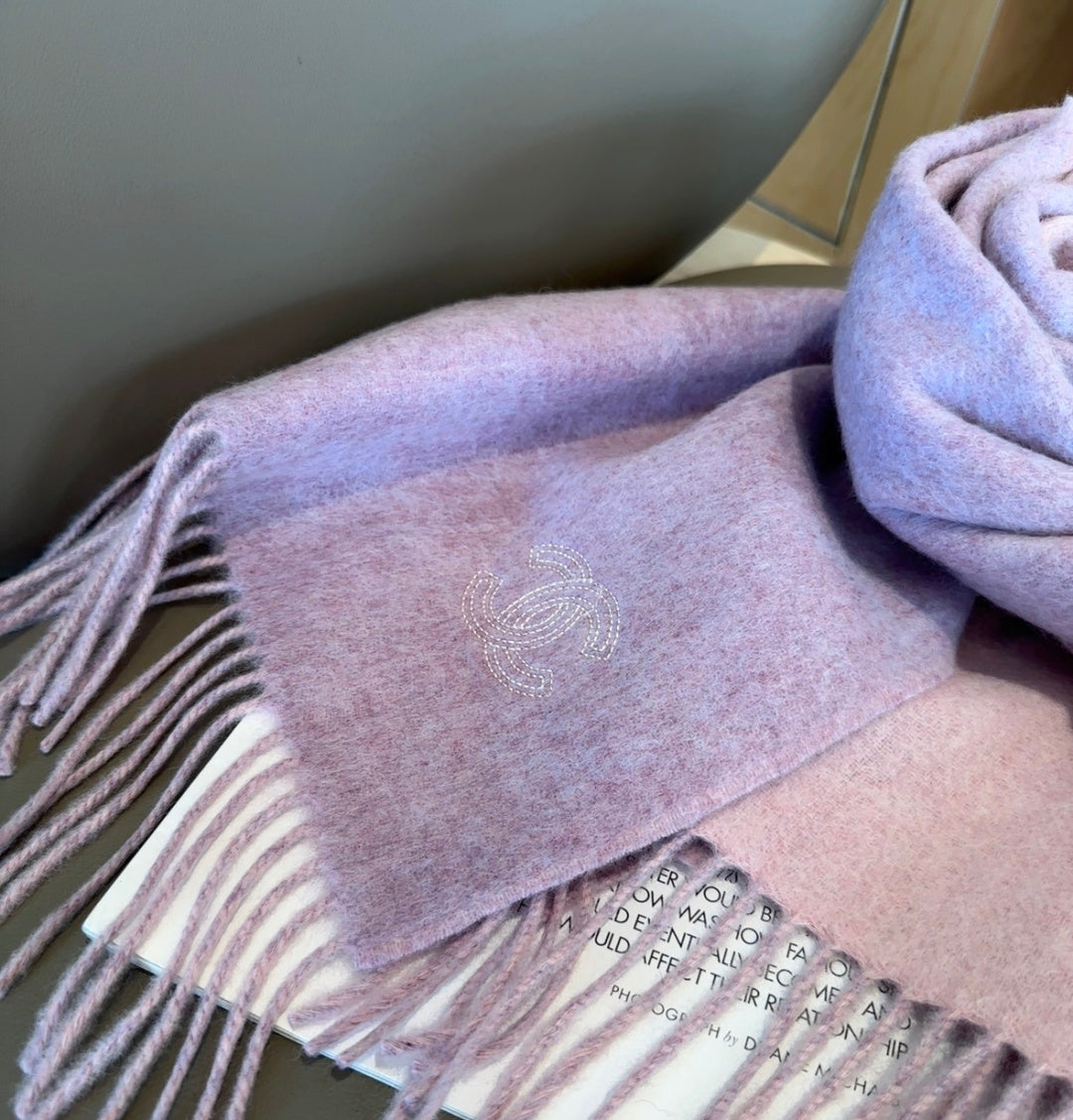 CHANEL 25S SCARF 180 IN CASHMERE 989817
