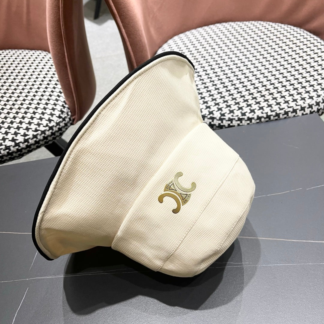 CELINE BUCKET HAT MODEL 650289 IN WHITE FABRIC