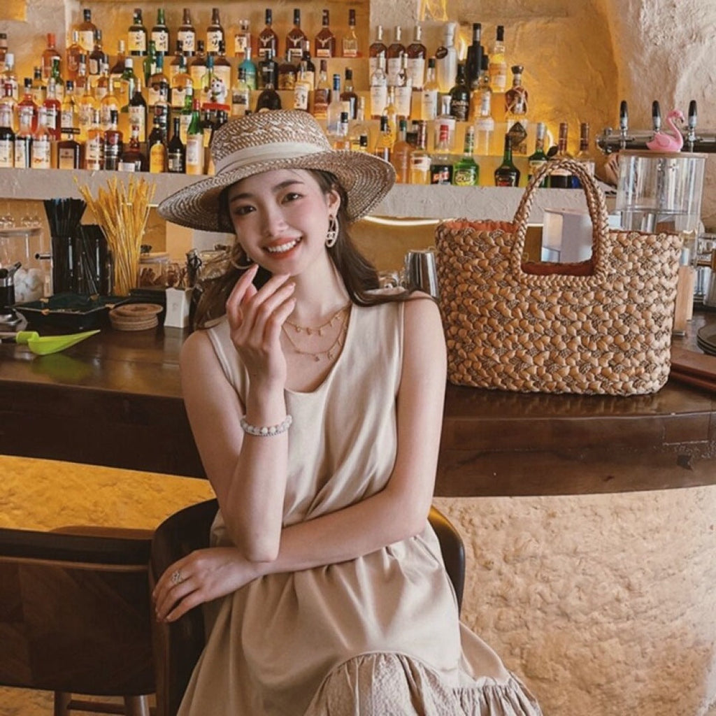 CELINE WIDE BRIM HAT MODEL 652047 IN WOVEN STRAW