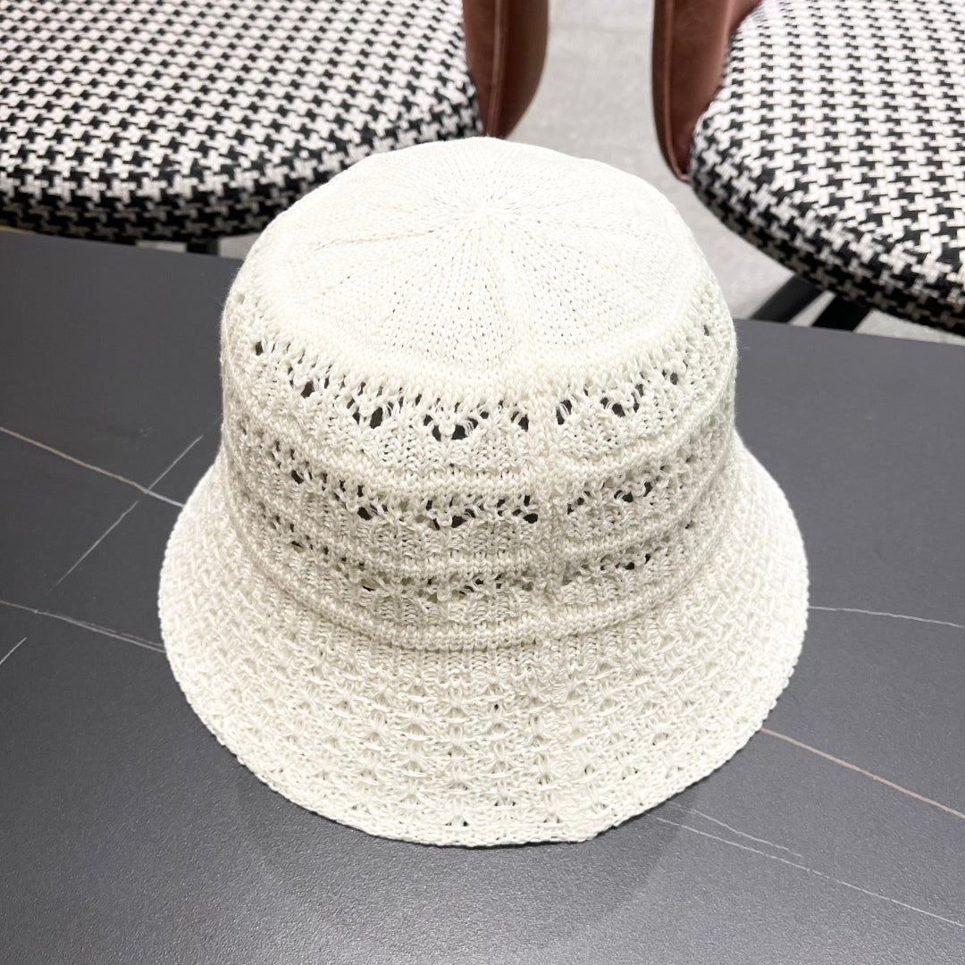 CELINE BUCKET HAT MODEL 651868 IN WHITE CROCHET