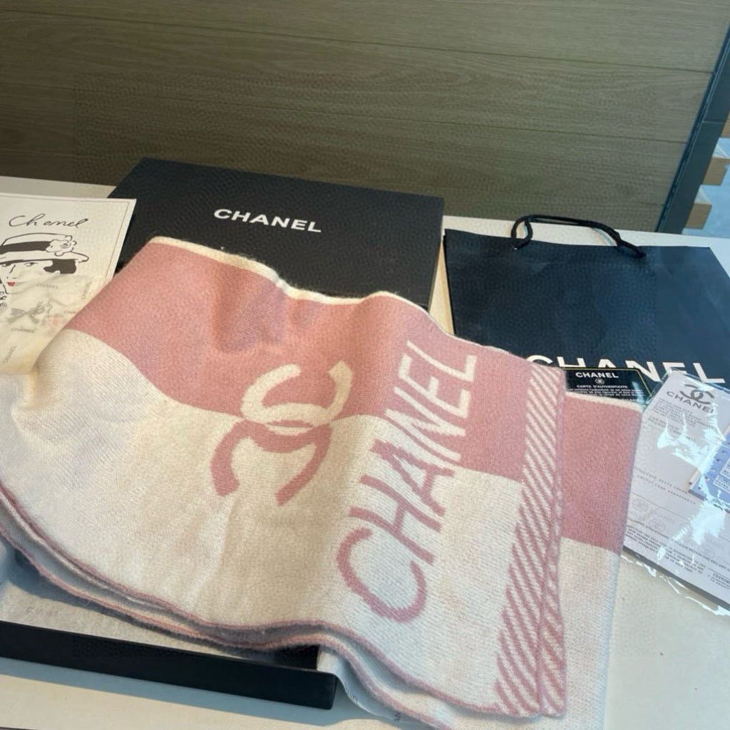 CHANEL 25S SCARF 180 IN CASHMERE 932416