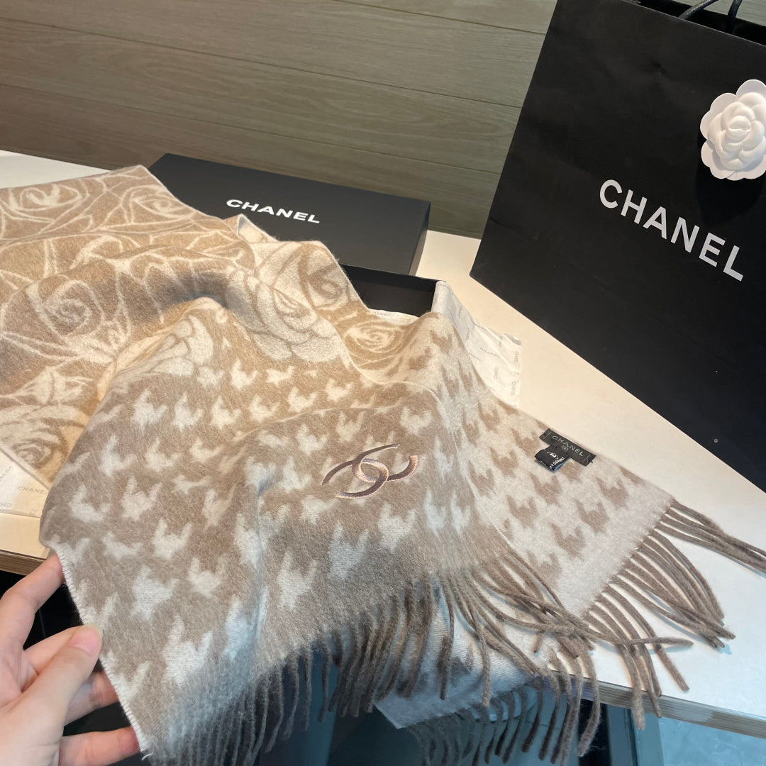 CHANEL 25S SCARF 180 CM IN CASHMERE 942936