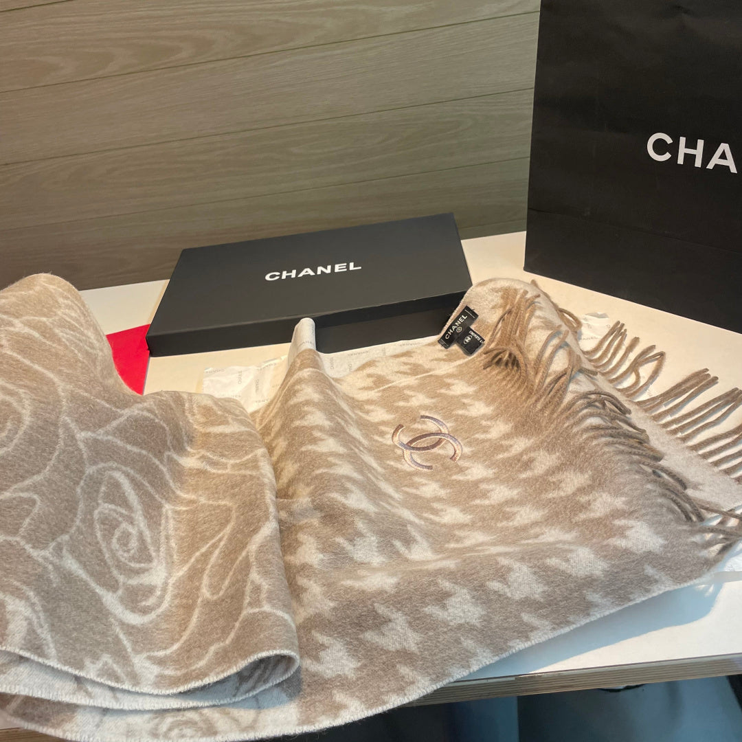 CHANEL 25S SCARF 180 CM IN CASHMERE 942936
