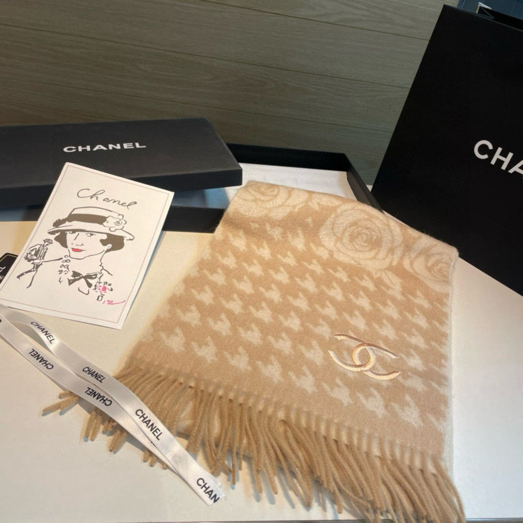 CHANEL 25S SCARF 180 CM IN CASHMERE 942938