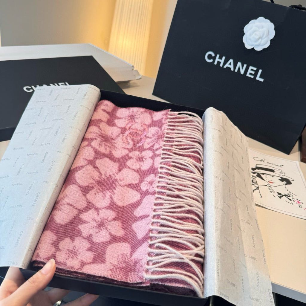 CHANEL 25S SCARF 180 IN CASHMERE 989898
