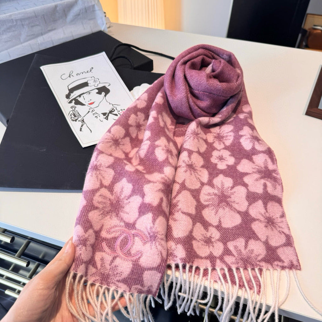 CHANEL 25S SCARF 180 IN CASHMERE 989898