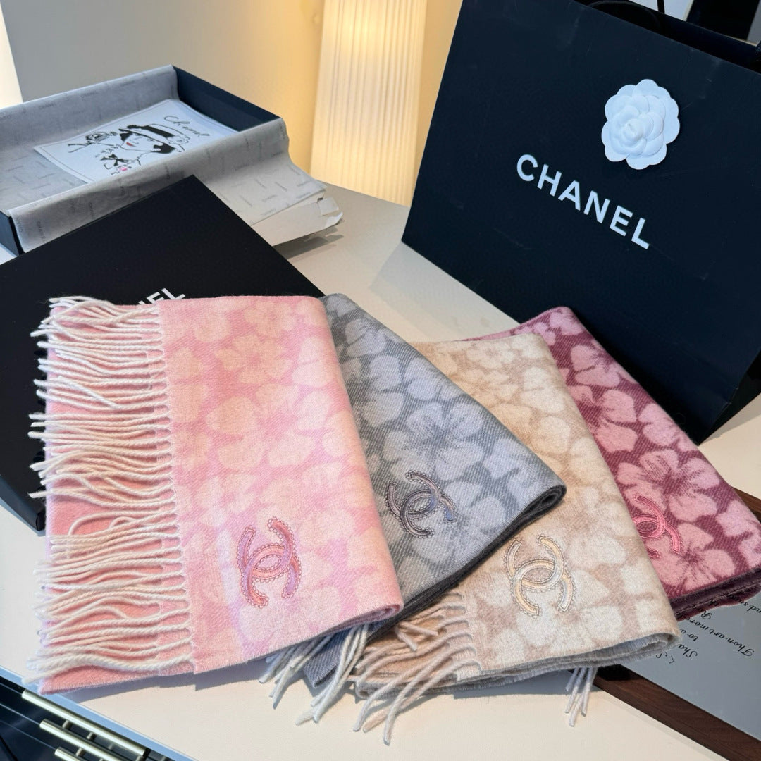 CHANEL 25S SCARF 180 IN CASHMERE 989901