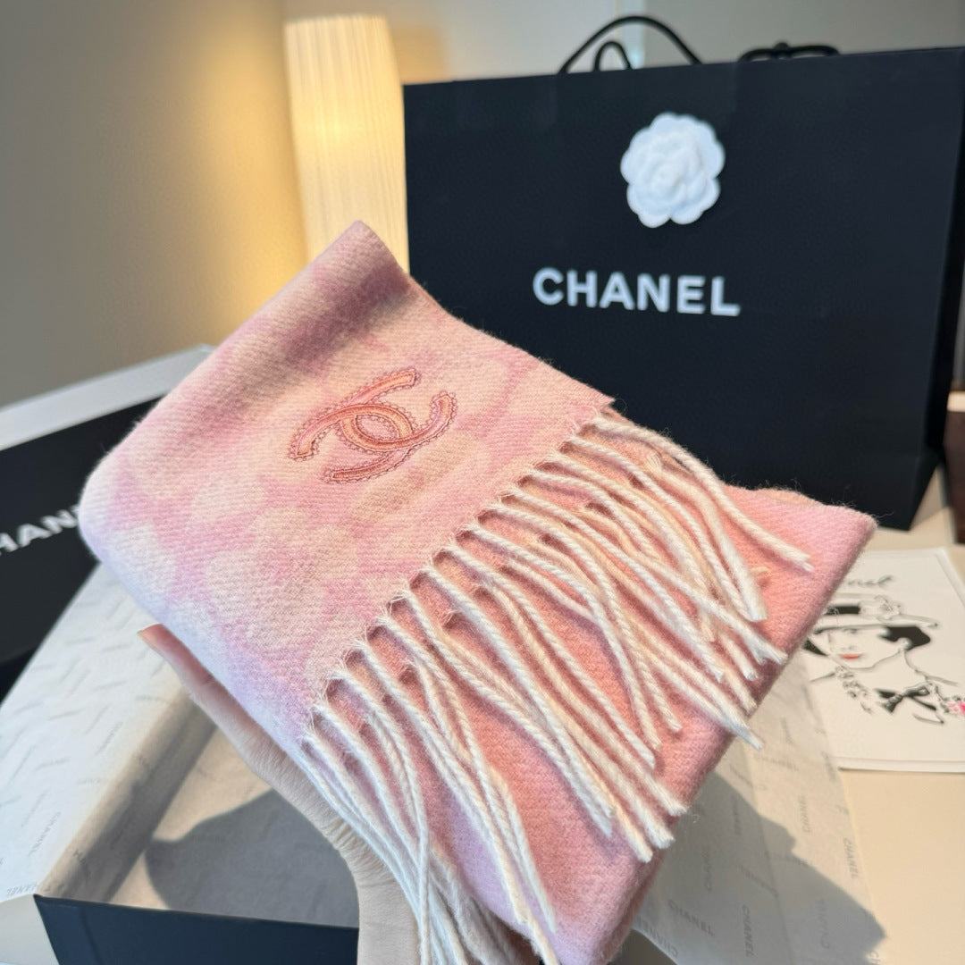 CHANEL 25S SCARF 180 IN CASHMERE 989901