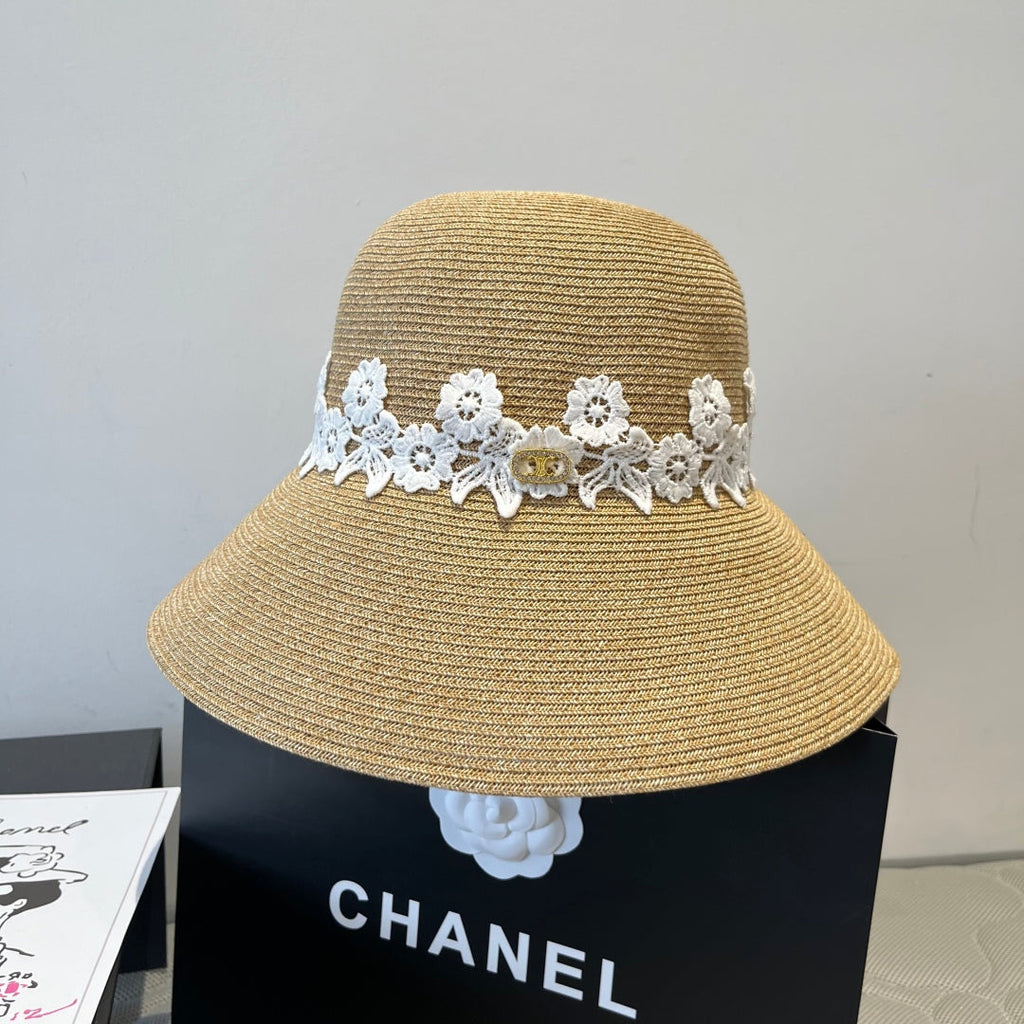 CELINE WIDE BRIM HAT MODEL 652030 IN WOVEN STRAW