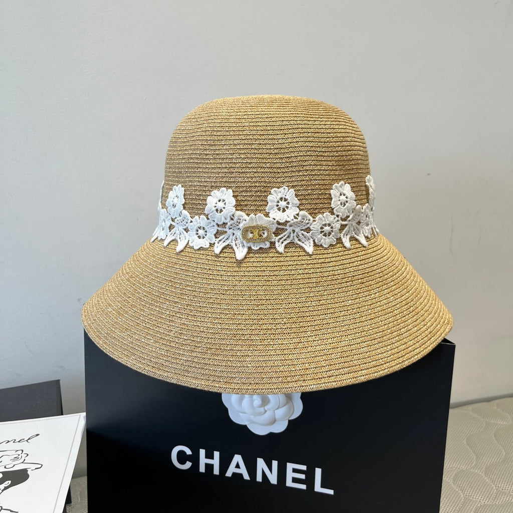 CELINE WIDE BRIM HAT MODEL 652030 IN WOVEN STRAW