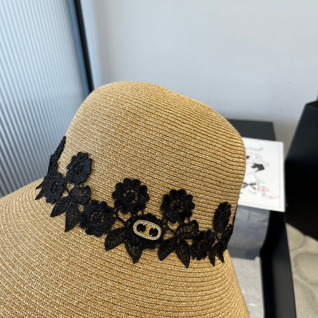 CELINE WIDE BRIM HAT MODEL 652031 IN WOVEN STRAW