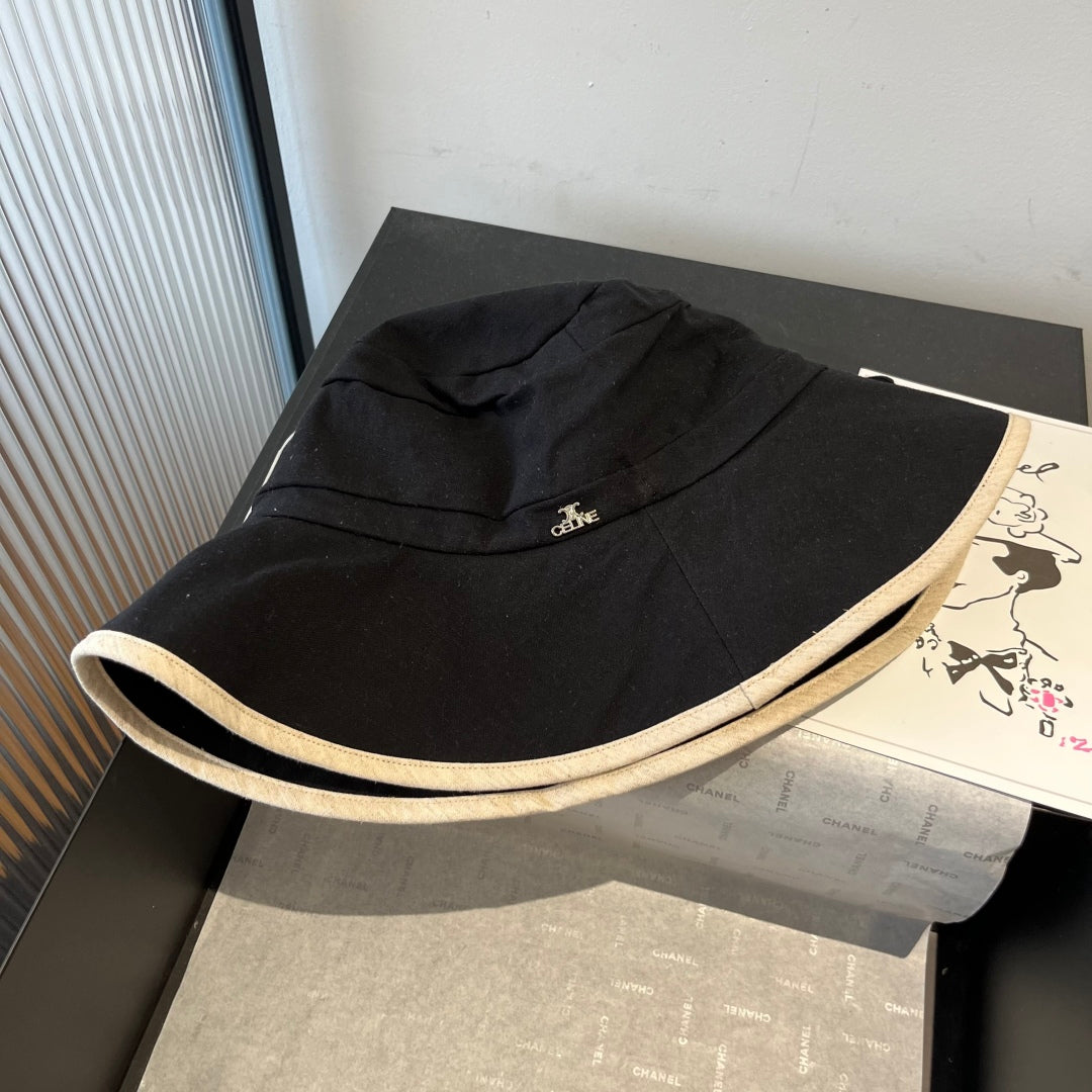 CELINE BUCKET HAT MODEL 651983 IN BLACK SLUB FABRIC