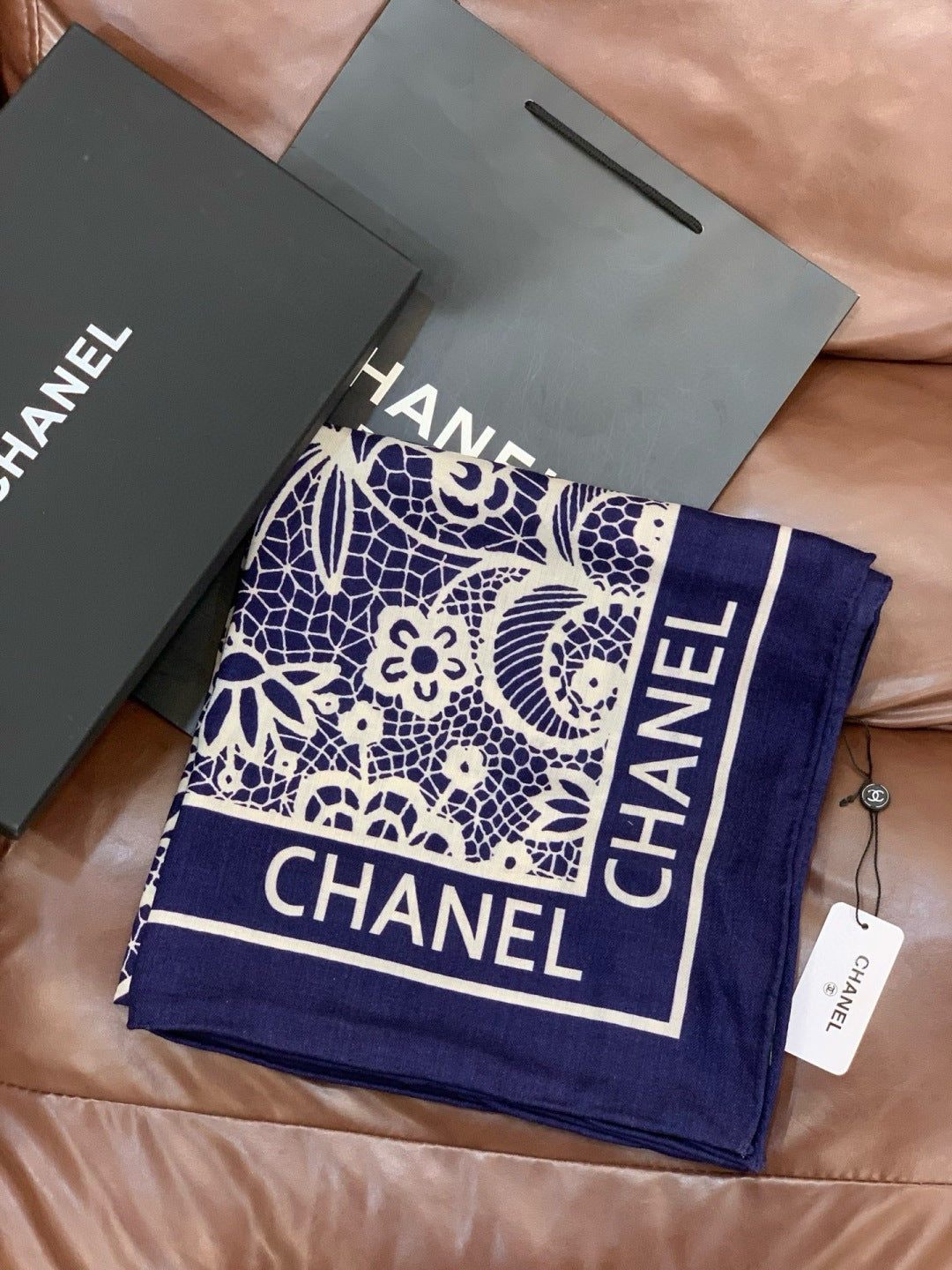 CHANEL 25S SCARF 135 CM IN CASHMERE AND SILK 943315