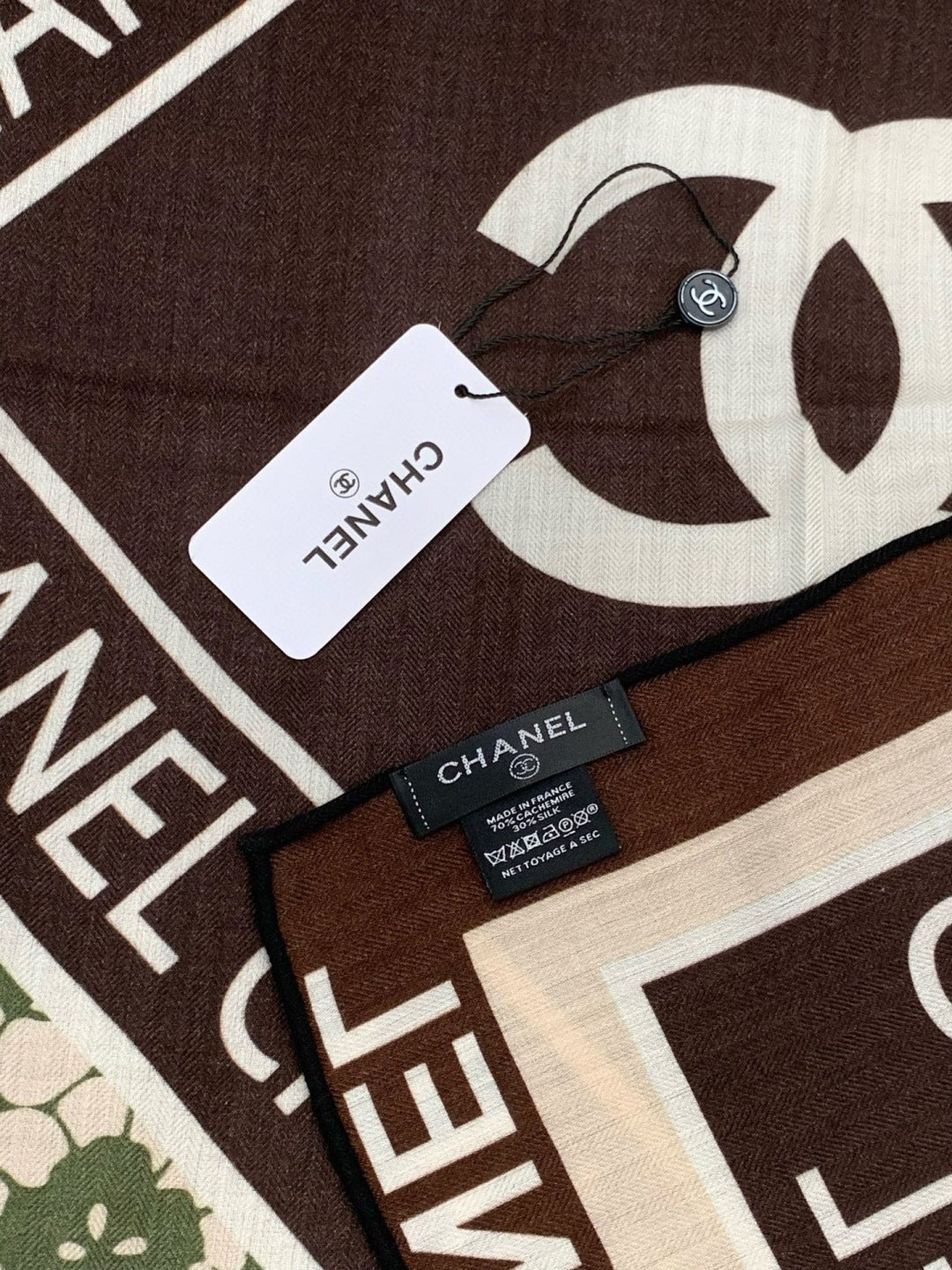 CHANEL 25S SCARF 135 CM IN CASHMERE AND SILK 943318