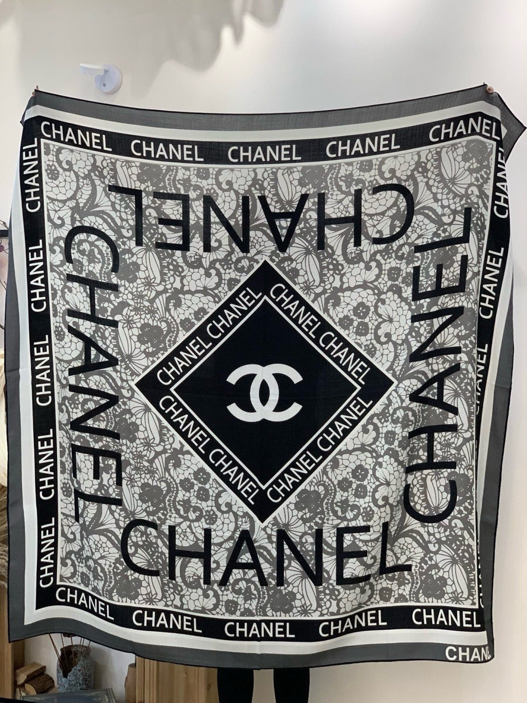 CHANEL 25S SCARF 135 CM IN CASHMERE AND SILK 943319