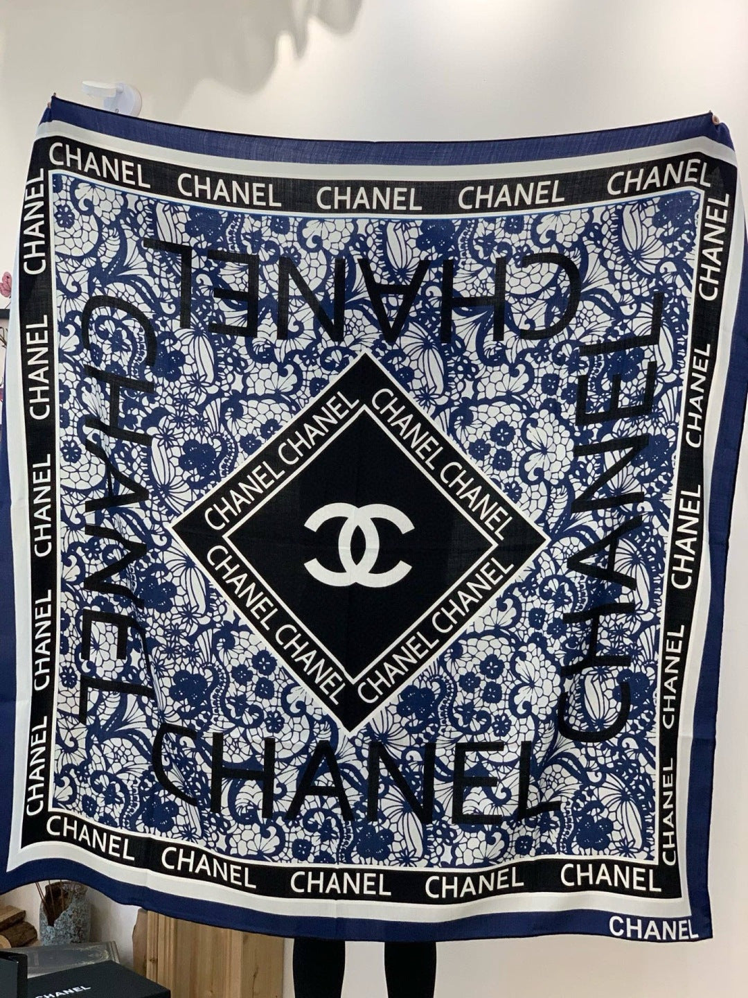CHANEL 25S SCARF 135 CM IN CASHMERE AND SILK 943320