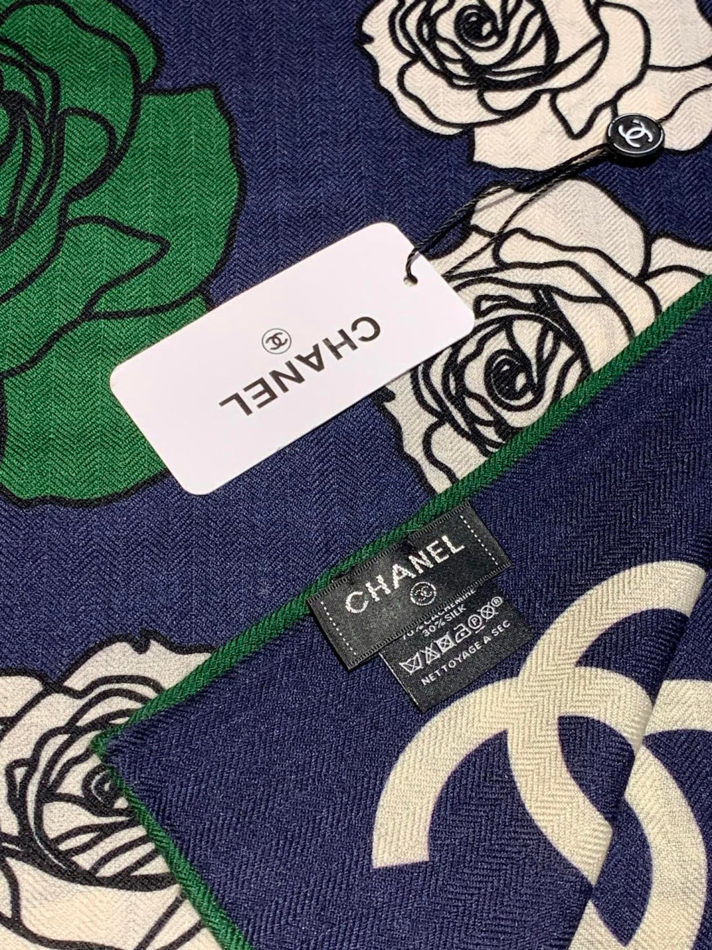 CHANEL 25S SCARF 140 CM IN CASHMERE AND SILK 943338